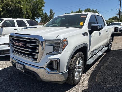 White Frost Tricoat 2020 GMC Sierra 1500 SLT