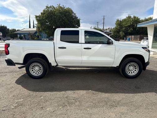 2024 Chevrolet Colorado WT