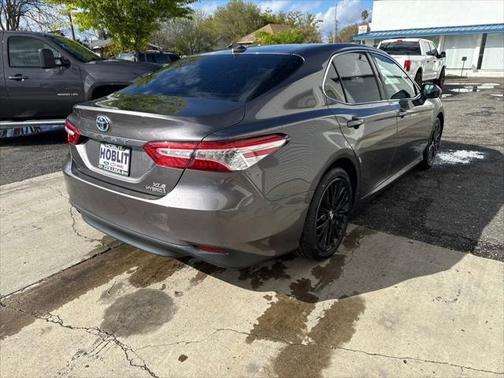 2019 Toyota Camry Hybrid XLE