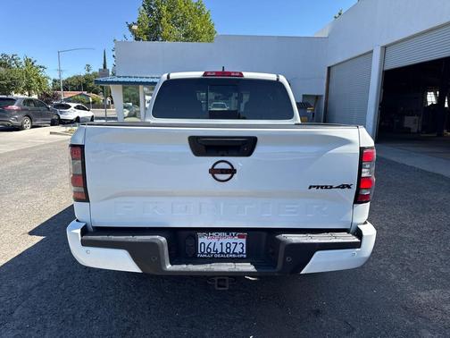 Glacier White 2024 Nissan Frontier PRO-4X