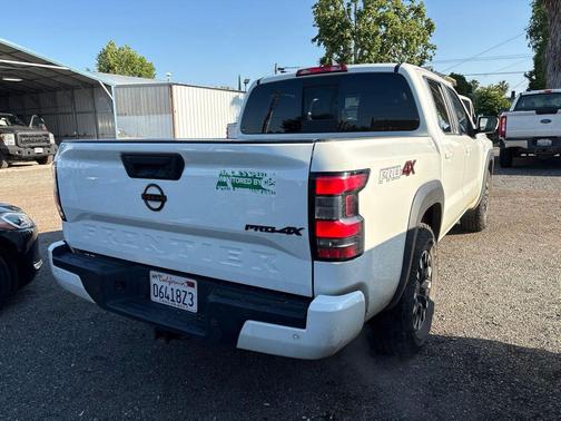 Glacier White 2024 Nissan Frontier PRO-4X
