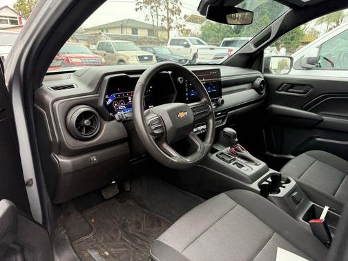 2024 Chevrolet Colorado WT