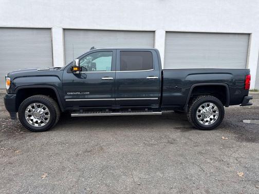 2018 GMC Sierra 2500 Denali