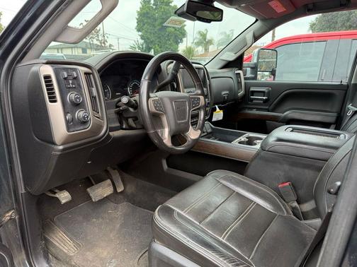 2018 GMC Sierra 2500 Denali