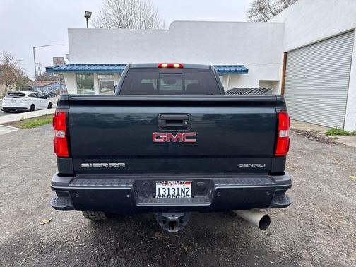2018 GMC Sierra 2500 Denali