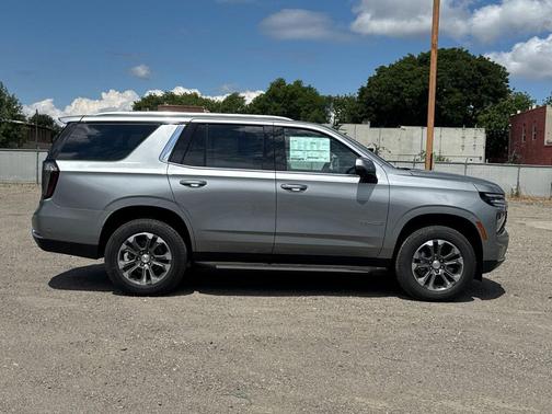 Sterling Gray Metallic 2026 Chevrolet Tahoe LT