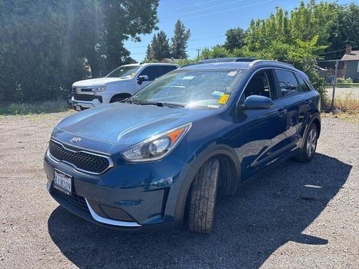 Deep Cerulean 2019 Kia Niro LX