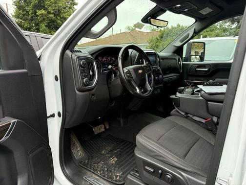 2023 Chevrolet Silverado 3500 LT