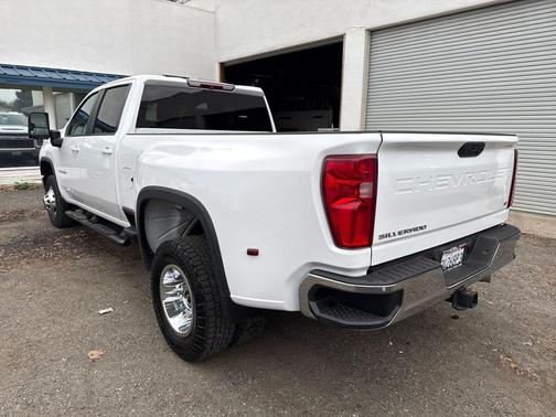2023 Chevrolet Silverado 3500 LT