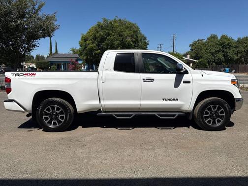 Super White 2016 Toyota Tundra Limited