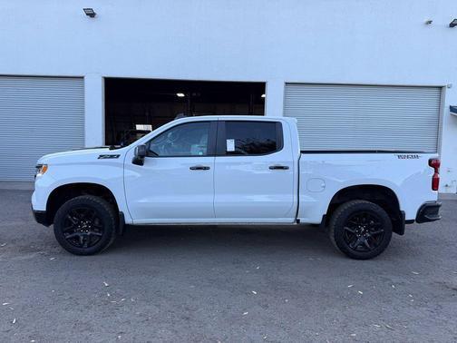 Summit White 2023 Chevrolet Silverado 1500 LT Trail Boss