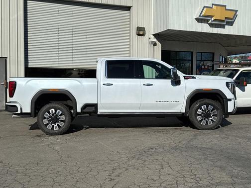 2026 GMC Sierra 2500 Denali