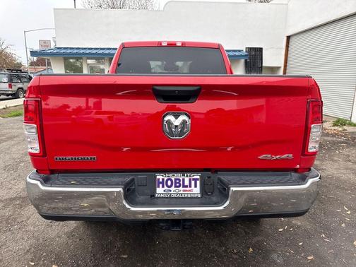 2024 RAM 2500 Big Horn Crew Cab 4x4 6'4' Box