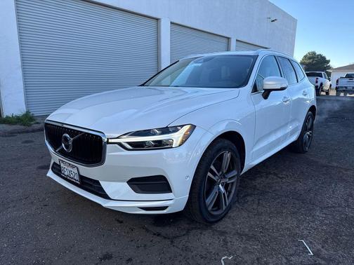 2018 Volvo XC60 T6 Momentum