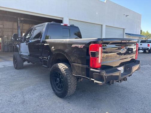 Agate Black Metallic 2024 Ford F-250 Lariat