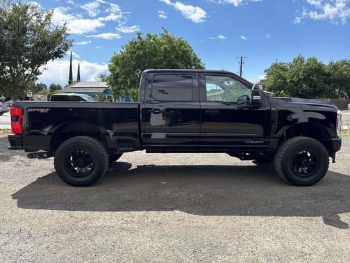 Agate Black Metallic 2024 Ford F-250 Lariat
