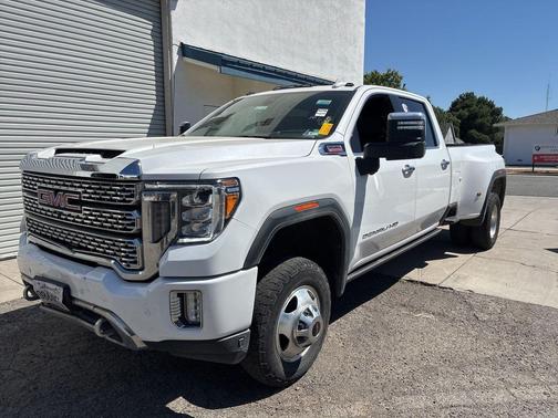White Frost Tricoat 2022 GMC Sierra 3500 Denali