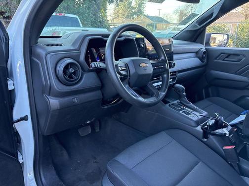 2023 Chevrolet Colorado WT