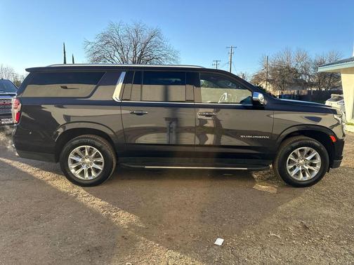 2023 Chevrolet Suburban Premier