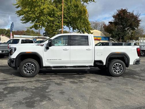 2026 GMC Sierra 2500 SLE
