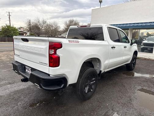 2022 Chevrolet Silverado 1500 Custom Trail Boss