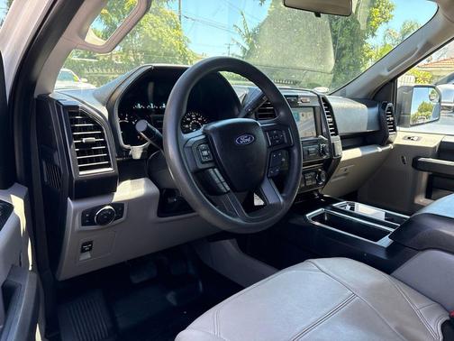 Oxford White 2018 Ford F-150 XL