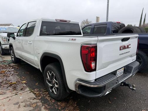 2023 GMC Sierra 1500 SLE