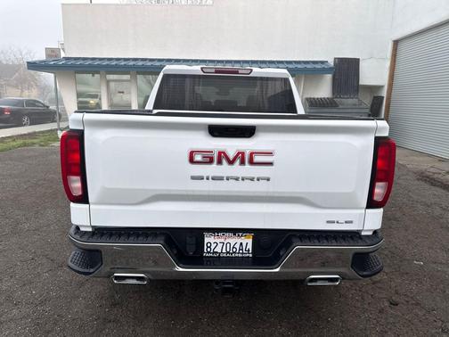 2023 GMC Sierra 1500 SLE