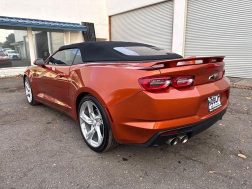 2023 Chevrolet Camaro RWD Convertible LT1