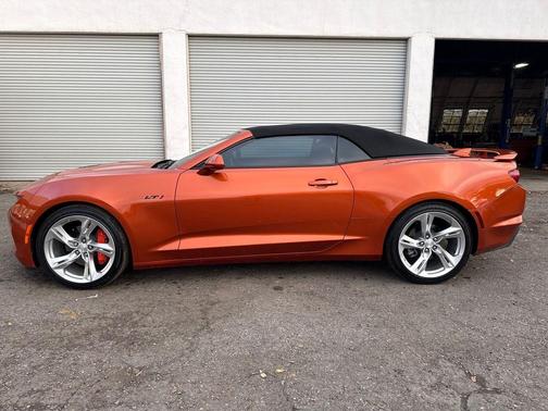 2023 Chevrolet Camaro RWD Convertible LT1