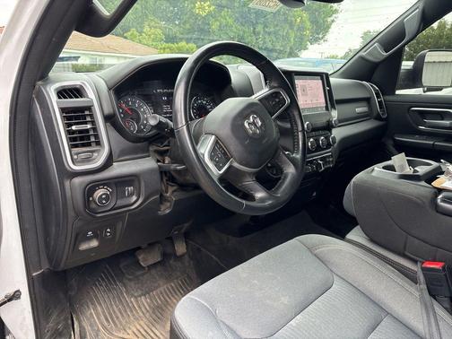 Bright White Clearcoat 2023 RAM 1500 Big Horn/Lone Star