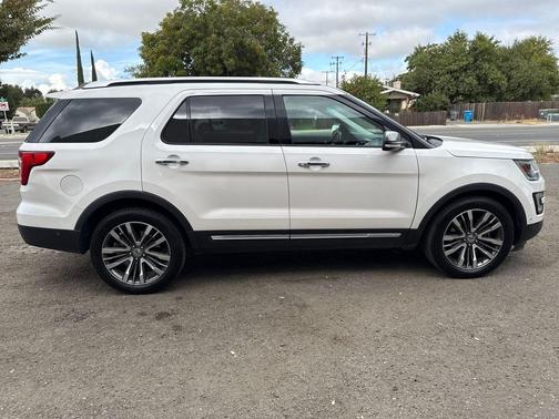 2016 Ford Explorer Platinum