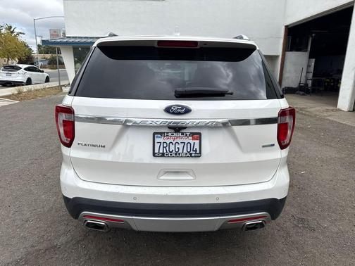 2016 Ford Explorer Platinum