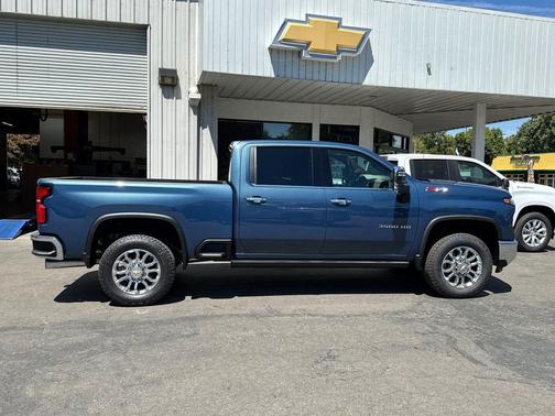 2025 Chevrolet Silverado 3500 LTZ