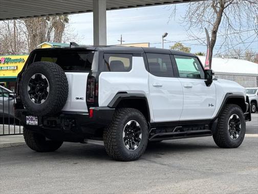 2025 GMC HUMMER EV SUV 2X