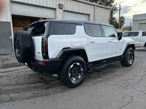 2025 GMC HUMMER EV SUV 3X