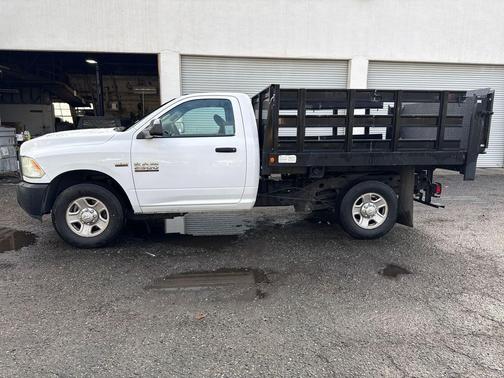 2018 RAM 2500 Tradesman Regular Cab 4x2 8' Box