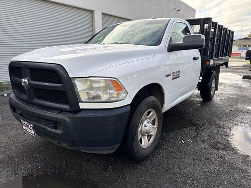 2018 RAM 2500 Tradesman Regular Cab 4x2 8' Box