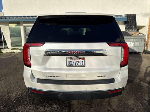 2021 GMC Yukon SLT
