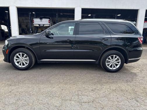 DB Black Clearcoat 2023 Dodge Durango SXT AWD