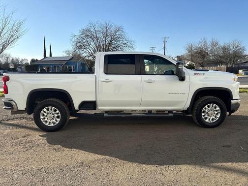 2024 Chevrolet Silverado 2500 LT