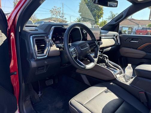 2025 GMC Canyon Denali