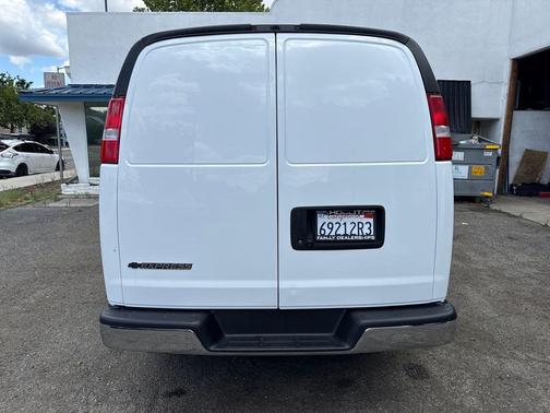Summit White 2022 Chevrolet Express 2500 Work Van