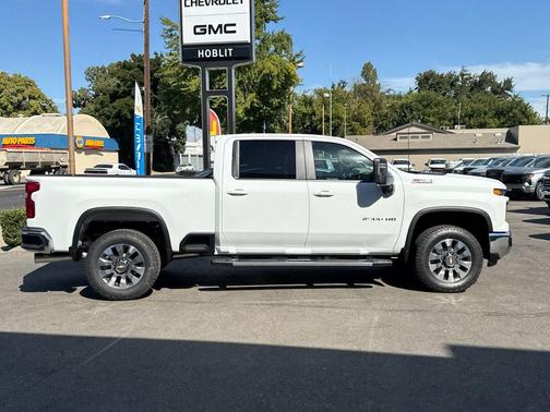 2025 Chevrolet Silverado 2500 LT