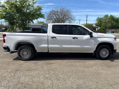 Summit White 2022 Chevrolet Silverado 1500 WT