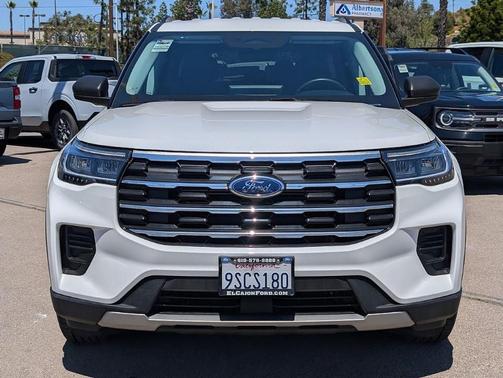 Star White 2025 Ford Explorer Active