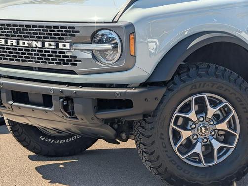 Cactus Green / Gray 2022 Ford Bronco Badlands