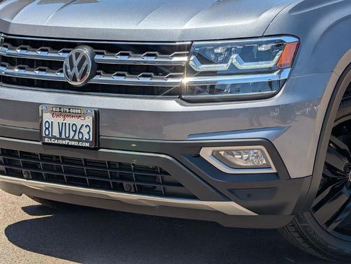 Platinum Gray Metallic 2019 Volkswagen Atlas 3.6L SEL