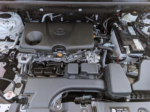 Ice 2025 Toyota RAV4 XLE