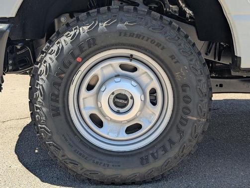 Oxford White 2026 Ford F-250 XL